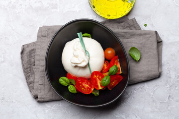 Poster - Burrata cheese, various tomatoes and olives