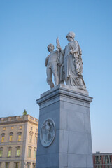 Wall Mural - Athena arms the warrior Sculpture at Schlossbrucke Bridge - Berlin, Germany