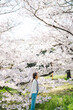 © peach100 - 桜と女性