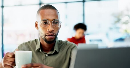 Aufkleber - Black man, business and reading on laptop with coffee cup, focus and research for project with connectivity in office. Corporate male, businessman and analysis, review and productivity in workplace