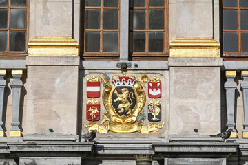 Wall Mural - Belgique Bruxelles Grand place architecture tourisme gothique fenetre blazon confrerie