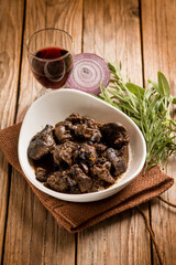 Canvas Print - sauteed chicken liver with herbs and onions