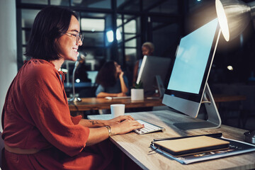 Aufkleber - Night, business and woman typing, smile and focus on data analysis, email and project deadline. Female employee, creative and worker with a computer, screen and working late for digital planning