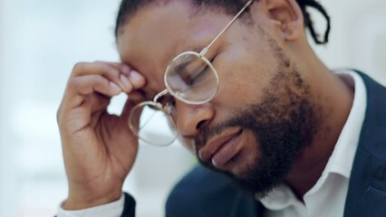 Aufkleber - Business black man, tired and typing with headache, stress or exhausted with laptop, project or proposal. African entrepreneur, businessman or burnout with fatigue, mental health or pain at workplace
