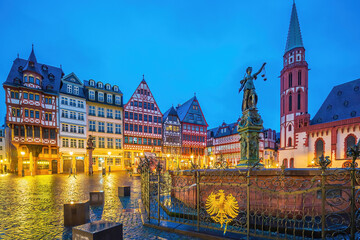 Wall Mural - Old town square Romerberg in downtown Frankfurt, Germany