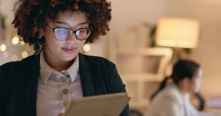 Aufkleber - Night, office and business woman on digital tablet for project, inspiration and deadline in coworking space. Overtime, corporate and female employee online for research, idea and creative vision