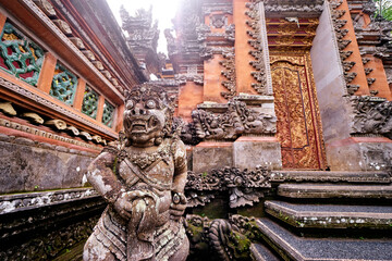 Canvas Print - Architecture, traveling and religion. Hindu temple in Bali, Indonesia.