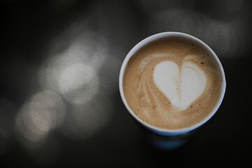 Canvas Print - Closeup shot of a vanilla latte with a heart