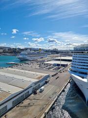 Wall Mural - ship in the harbor