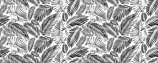 Seamless exotic pattern with palm leaves in linear style. Brush drawn tropical palm leaves wallpaper. Handdrawn vector ink illustration. Botanical graphic design for print. Grunge tropical foliage.