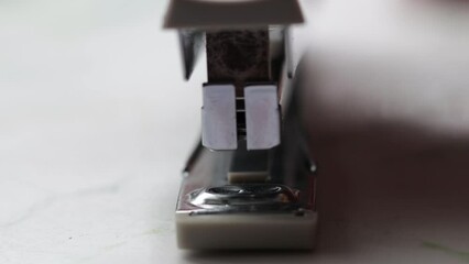 Aufkleber - stapler for paper staples sheets. side view