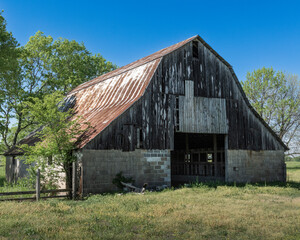 Wall Mural - Barn with Tin Roof in rural Arkansas