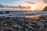 Fototapeta Niebo - Rocky Beach California Sunset