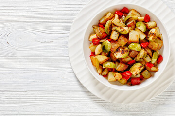 Poster - Pan-Browned Potatoes with red pepper and garlic