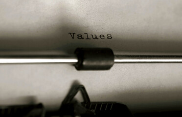 Aufkleber - Text Values typed on retro typewriter