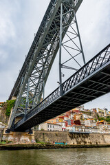 Canvas Print - Vue sur Ribeira depuis un Rabelos à Porto