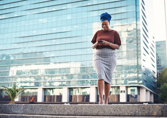 Aufkleber - Black woman, phone and city travel walking of a employee with happiness and social network. African female person, mobile communication text and networking with tech and internet by urban streets