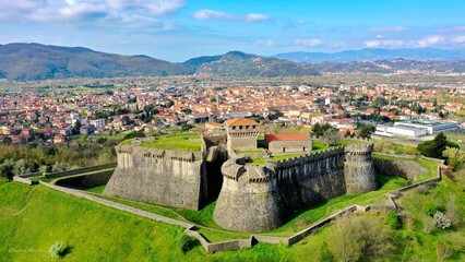 LA FORTEZZA DI SARZANA