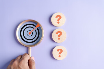 Aufkleber - Magnifier focus to target solution target which among question icon, successful business and thinking solution strategy concept.