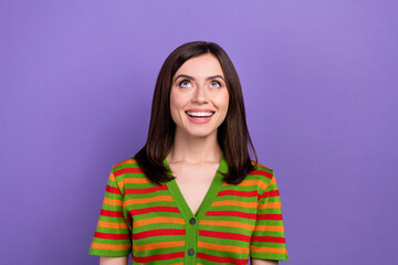 Poster - Photo of gorgeous pretty lady wear bright clothes looking empty space special offer isolated on purple color background