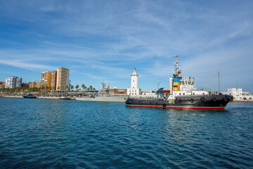 Poster - Ship at Muelle Uno with Malaga Lighthouse - Malaga, Andalusia, Spain