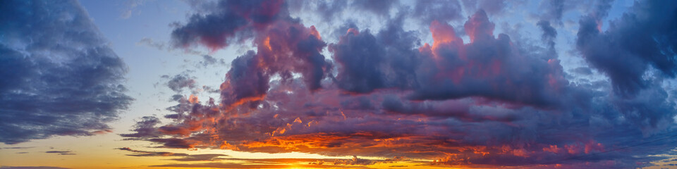 Canvas Print - Natural background: dramatic sky at sunset