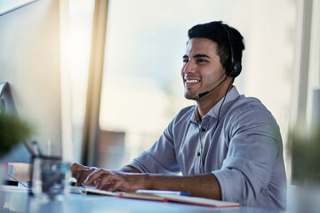 Aufkleber - Customer support agent, smile and man in office consulting with advice, crm and happiness at work. Happy phone call, conversation and telecom help desk consultant speaking into headset at computer.