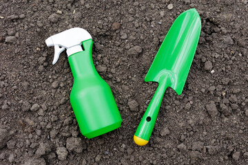 Poster - Scoop and spray bottle on the ground