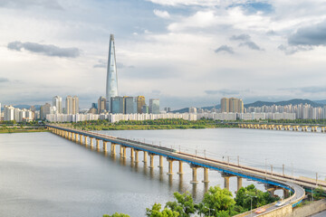 Canvas Print - Beautiful view of Jamsil Railway Bridge over the Han River