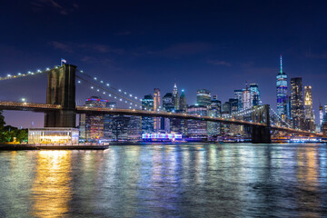 Sticker - Brooklyn Bridge and Manhattan at night