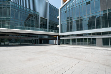 Leinwandbilder - Commercial Center Plaza and Office Building