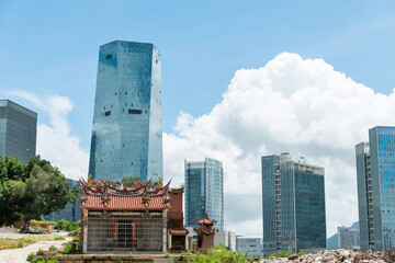 Canvas Print - Modern buildings and ancient architecture in the city