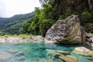 Wall Mural - Hiking in the beautiful Shakadang Trail at Hualien, Taiwan