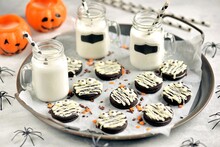 Halloween Mummy Cookies, Party Food, Desserts, Snacks