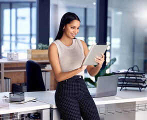 Poster - Business, employee and woman with a tablet, smile or typing with connection, network or online reading. Female person, business owner or entrepreneur with technology, digital planning or website info