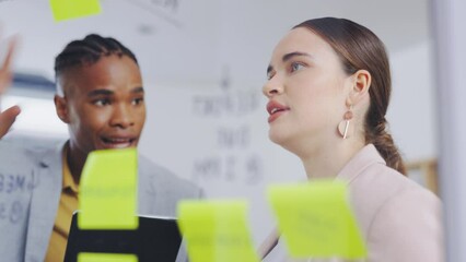 Aufkleber - Board, explain or business people teamwork, communication and collaboration on development strategy ideas. Sticky note, brainstorming planning or diversity team cooperation on sales research forecast