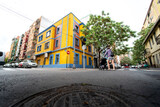 Fototapeta Na drzwi - colorful house on thestreet in Valencia, Spain