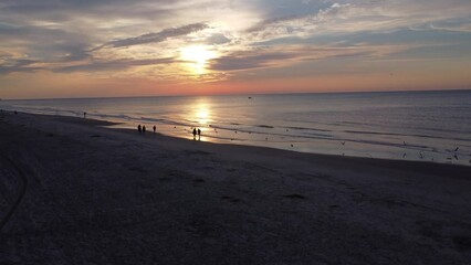 Canvas Print - Beautiful horizon of the sea during the sunset