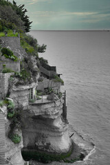 Canvas Print - Falaise et rochers habités