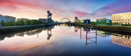 Wall Mural - Scotland - Glasgow panorama skyline with Clyde Arc over The River Clyde