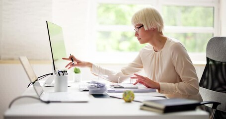 Aufkleber - electronic invoice accountant software on computer