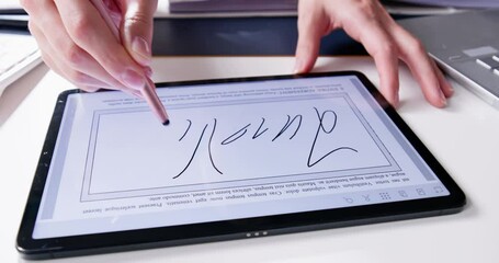 Poster - Contract E Signature