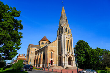 Church of Saint Denys and Saint Foy in Coulommiers, a small town of the French department of Seine et Marne in Paris region. It uses millstone and has both a Briard and a Byzantine architectural style