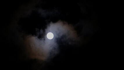 Wall Mural - Full moon and the clouds in the night