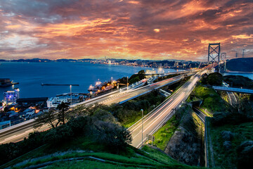 Wall Mural - 関門海峡の夕暮れの絶景