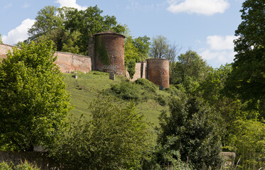 rempart de l'ancien château de Châtillon-sur-Chalaronne dans l'Ain en France