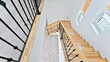 © Daewan - By designing a staircase that bends in an L shape, it became a luxurious interior stairway