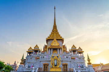 Wall Mural - Wat Traimit Withayaram Worawihan, Temple of the Golden Buddha in Bangkok, Thailand.