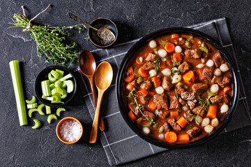 Canvas Print - boneless beef short ribs stew in black bowl