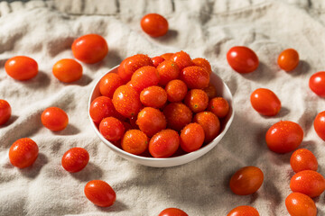 Red Raw Organic Cherry Tomatoes